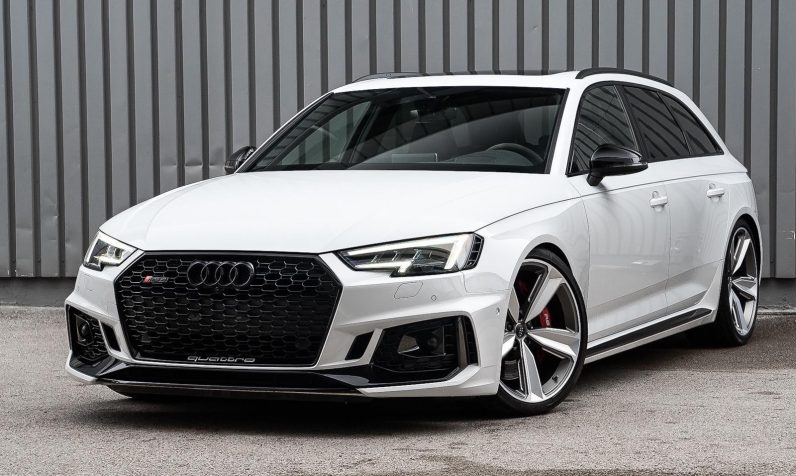 Audi RS4 2.9 V6 TFSI 450ch quattro tiptronic 8