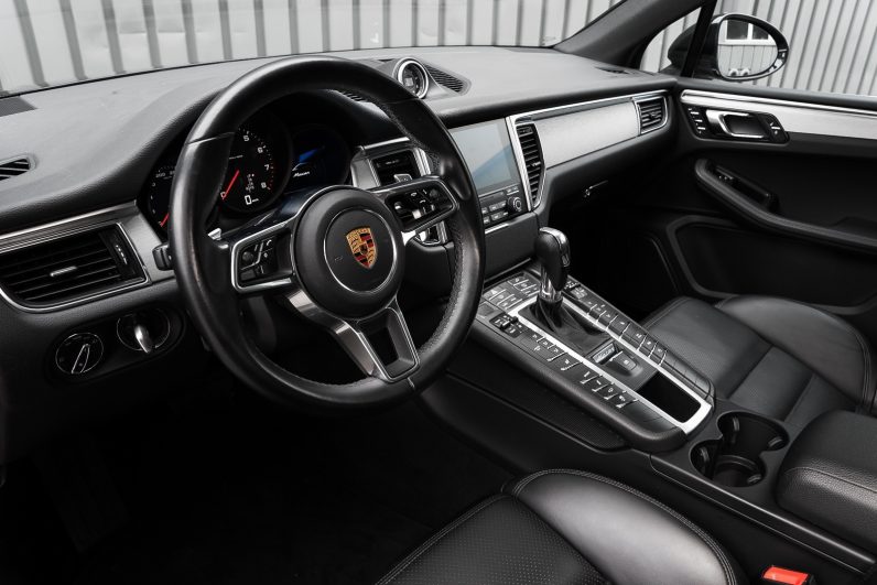 Porsche Macan 2.0 252ch