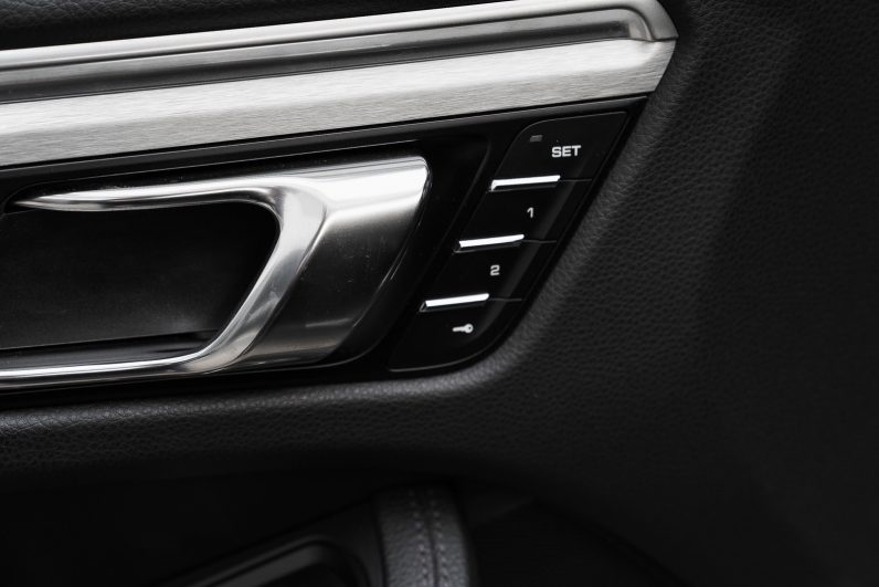 Porsche Macan 2.0 252ch
