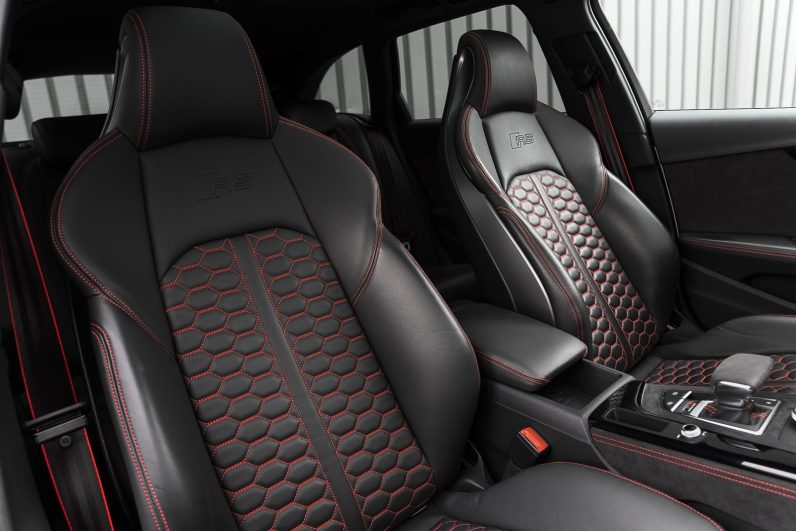 Audi RS4 2.9 V6 TFSI 450ch quattro tiptronic 8