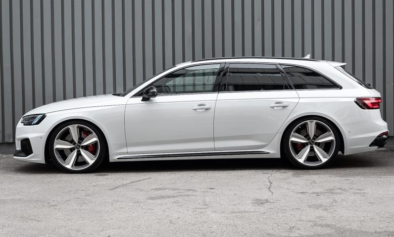 Audi RS4 2.9 V6 TFSI 450ch quattro tiptronic 8