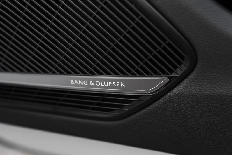 Audi RS4 2.9 V6 TFSI 450ch quattro tiptronic 8