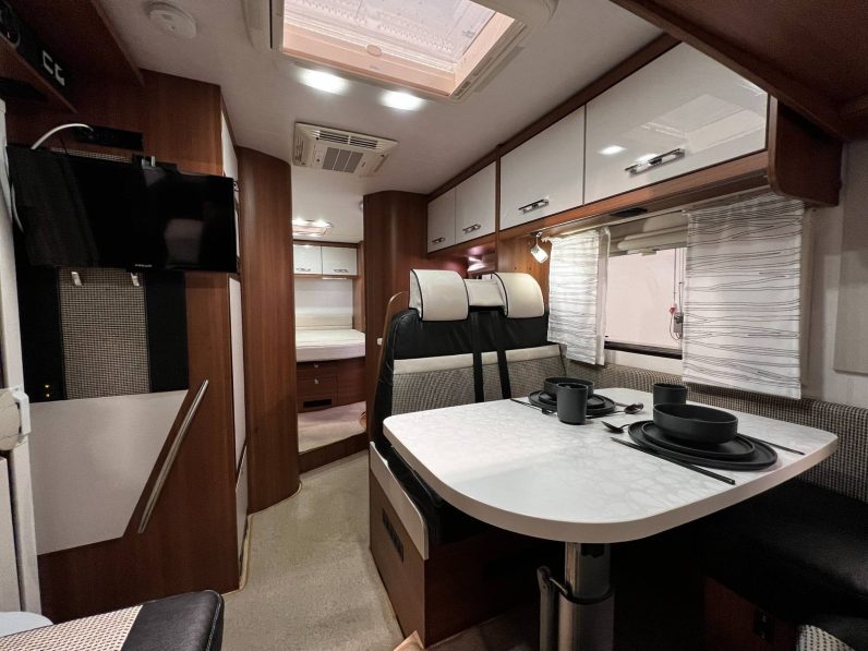 LMC Explorer Sportline I 745