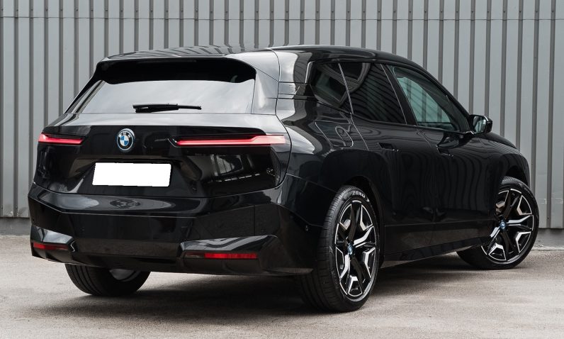 BMW iX xDrive50 523ch Limited Edition pro