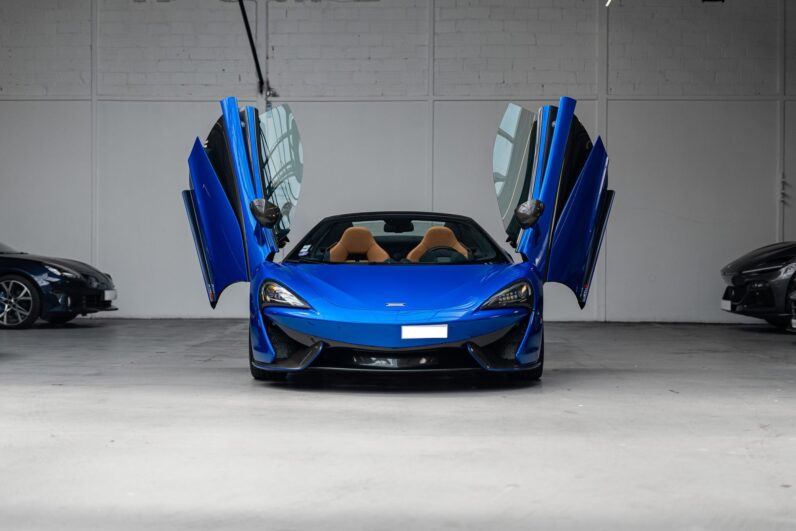 McLaren 570S Spider Vega Blue 2017